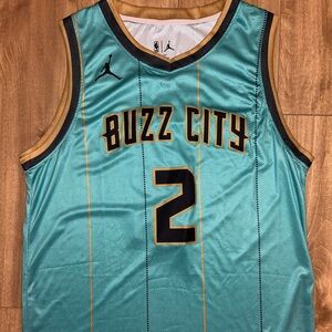 LaMelo Ball jersey, Buzz city edition, M